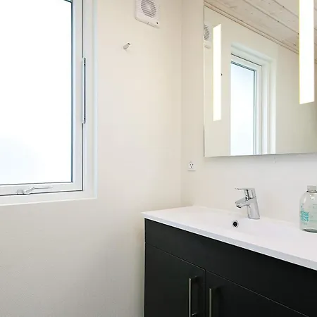 Semesterbostad 5 Star In Vaeggerlose Bøtø By