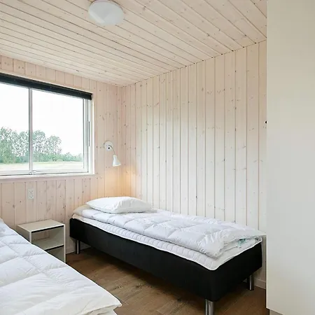 5 Star In Vaeggerlose * Bøtø By
