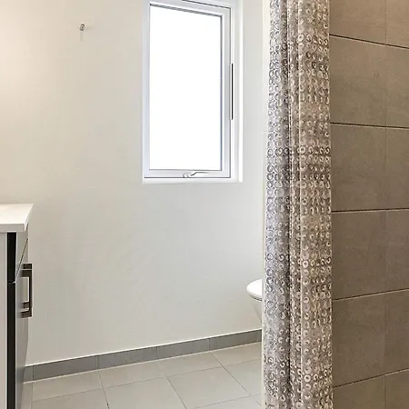 5 Star In Vaeggerlose Semesterbostad *
